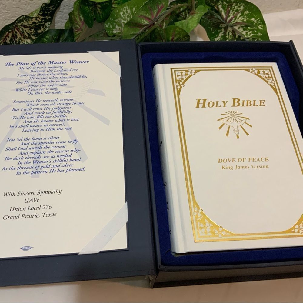 HOLY BIBLE The Comfort Edition King James Version with Bible Hard Box Case